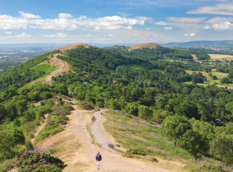 Charming Malvern Cottage With Outstanding Views Malvern Wells エクステリア 写真